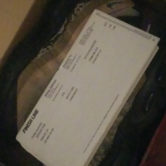 Shoes - Picture 4 of 4